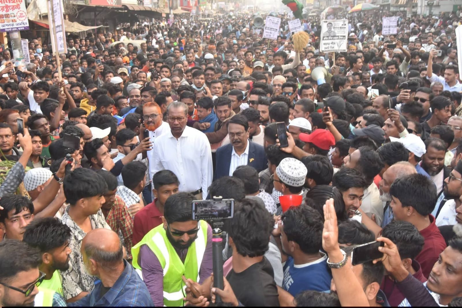 ছাতক-দোয়ারার উন্নয়ণে যোগাযোগ, শিক্ষা-স্বাস্থ্যসেবা ও কর্মসংস্থানে বড় পরিবর্তনের আশ্বাস দিলেন---- মিলন