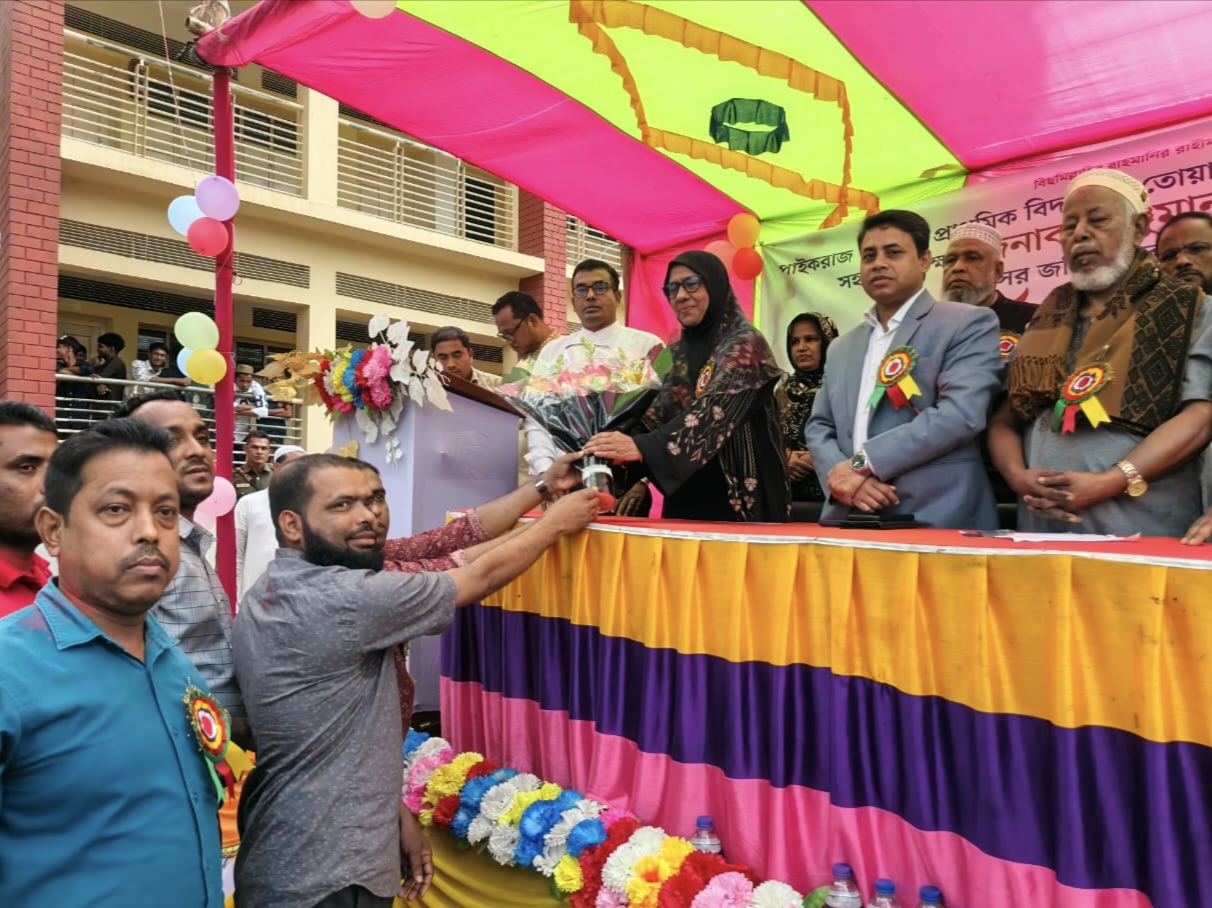 অশ্রুসিক্ত ভালোবাসায় আঞ্জুমান আরার বিদায়